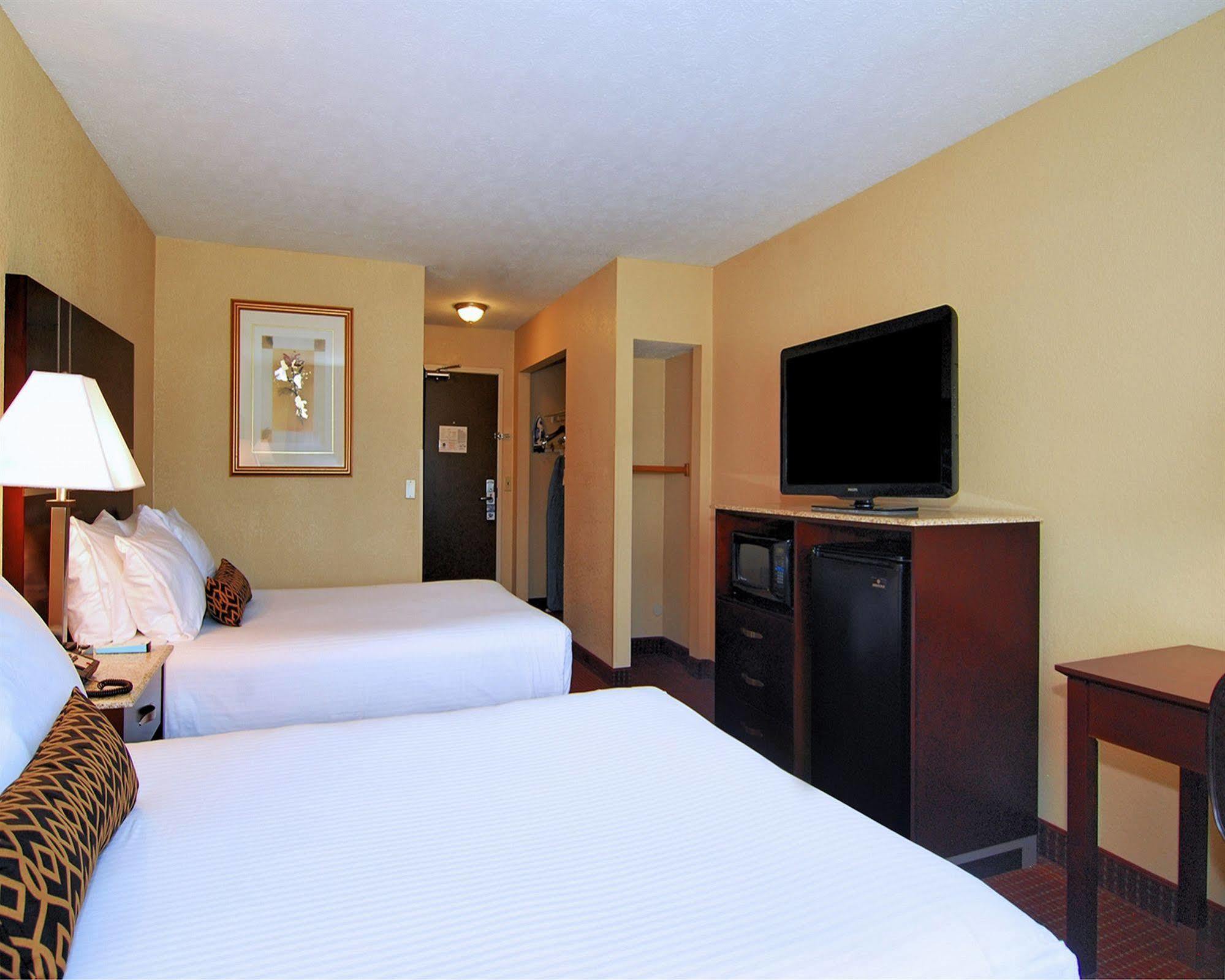 Best Western Auburn/Opelika Inn Exterior photo